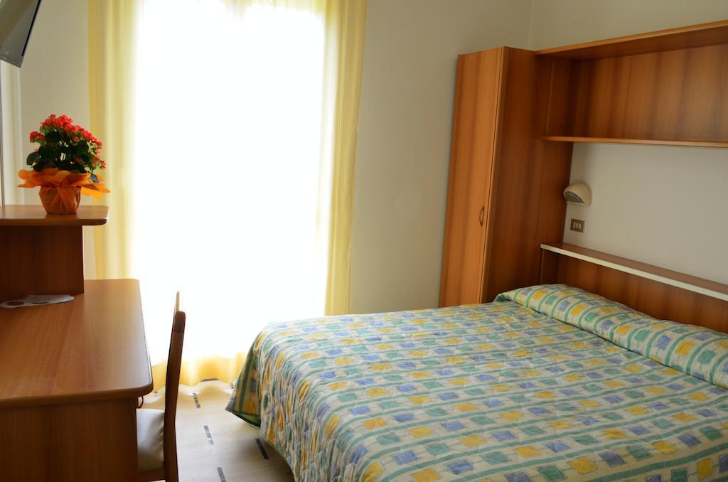 Hotel Zani Cervia Quarto foto